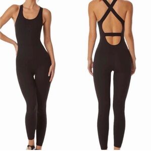 Noli LIQUID VIXEN JUMPSUIT - BLACK matte